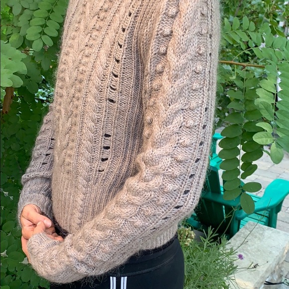 Cozy sweater. - Picture 4 of 6